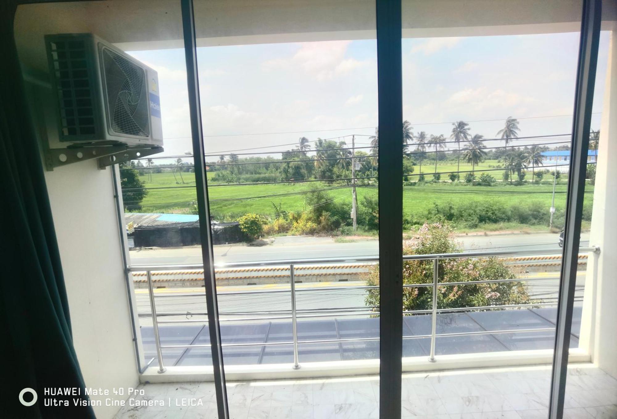 Готель 115 Townhouse Ban Khlong Krang Екстер'єр фото