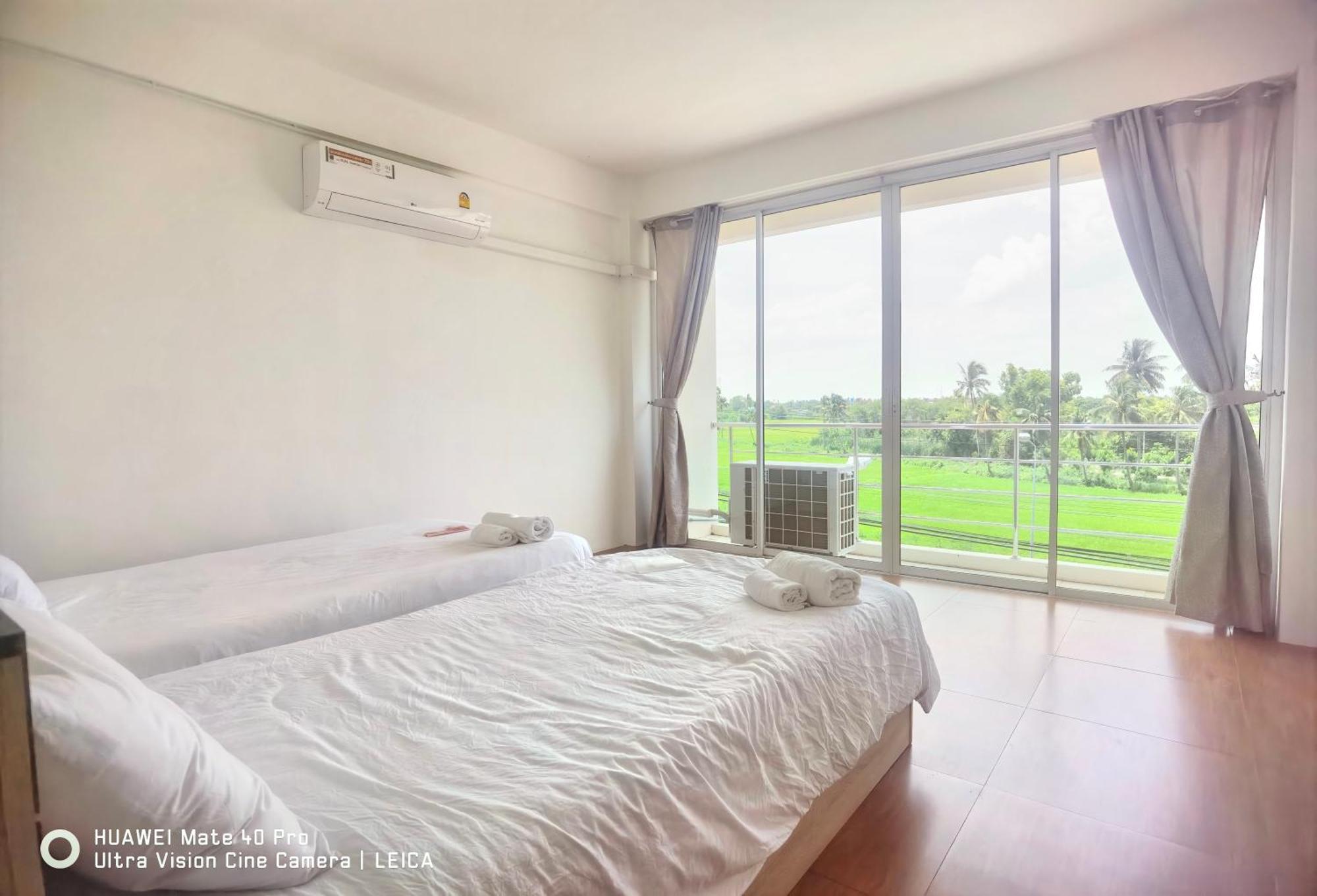 Готель 115 Townhouse Ban Khlong Krang Екстер'єр фото