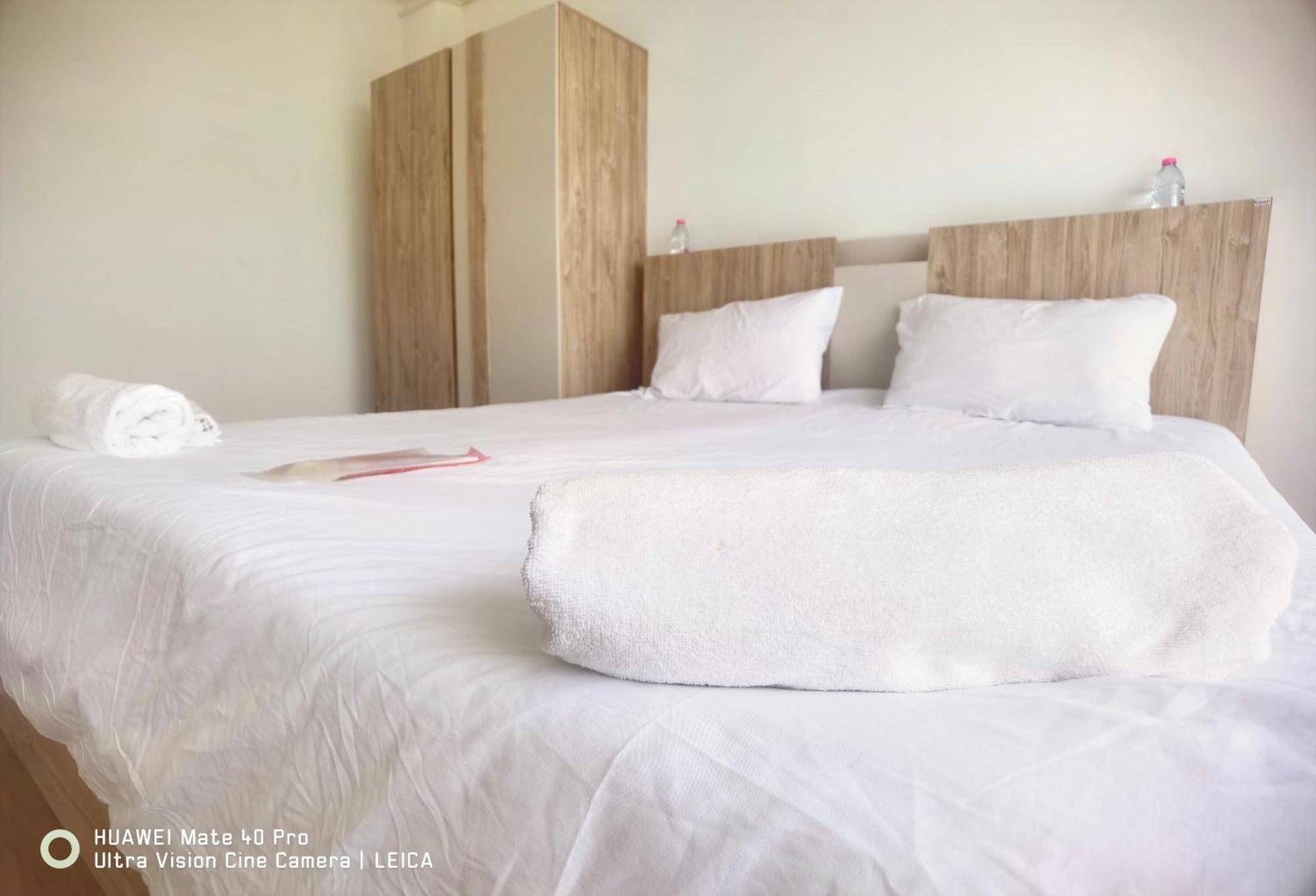 Готель 115 Townhouse Ban Khlong Krang Екстер'єр фото