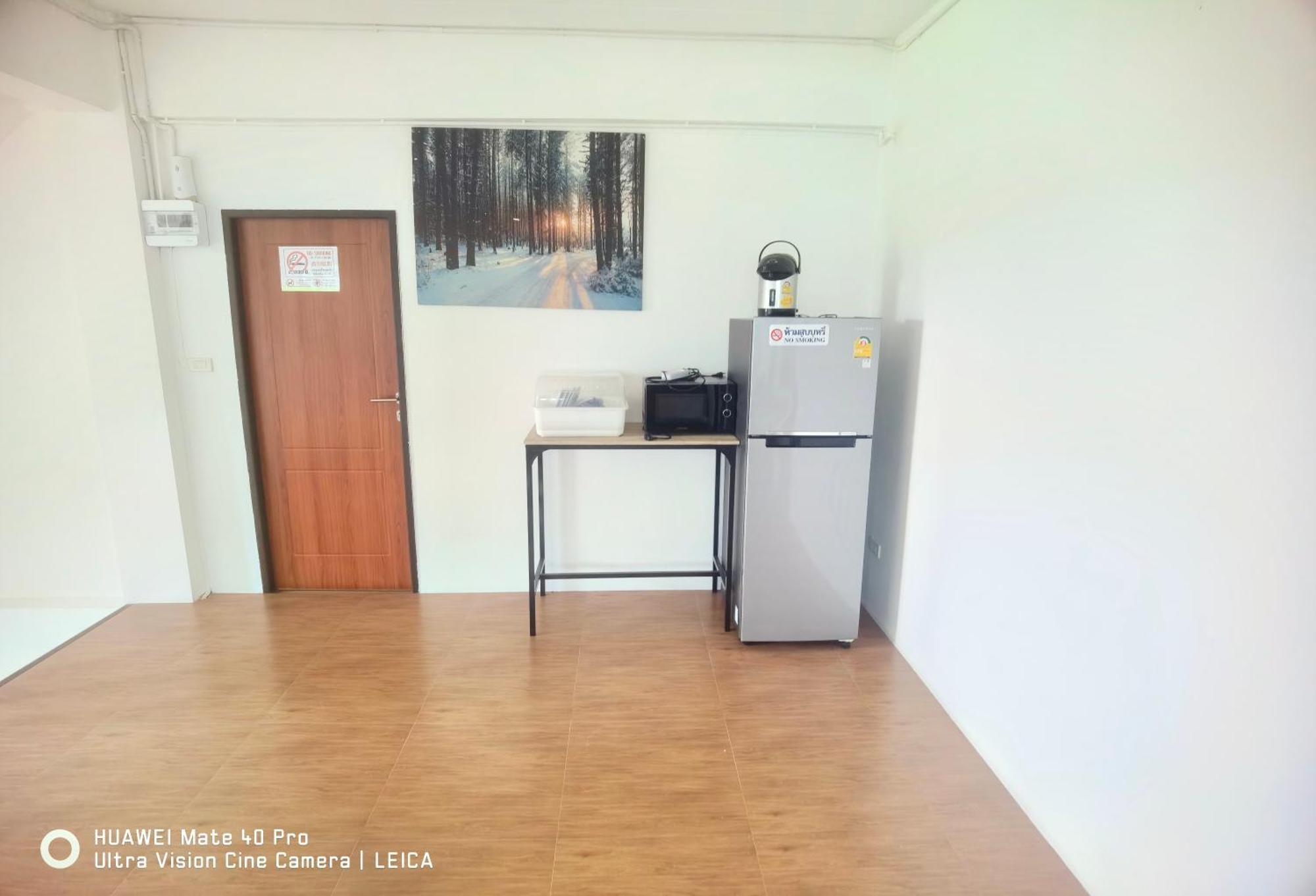 Готель 115 Townhouse Ban Khlong Krang Екстер'єр фото