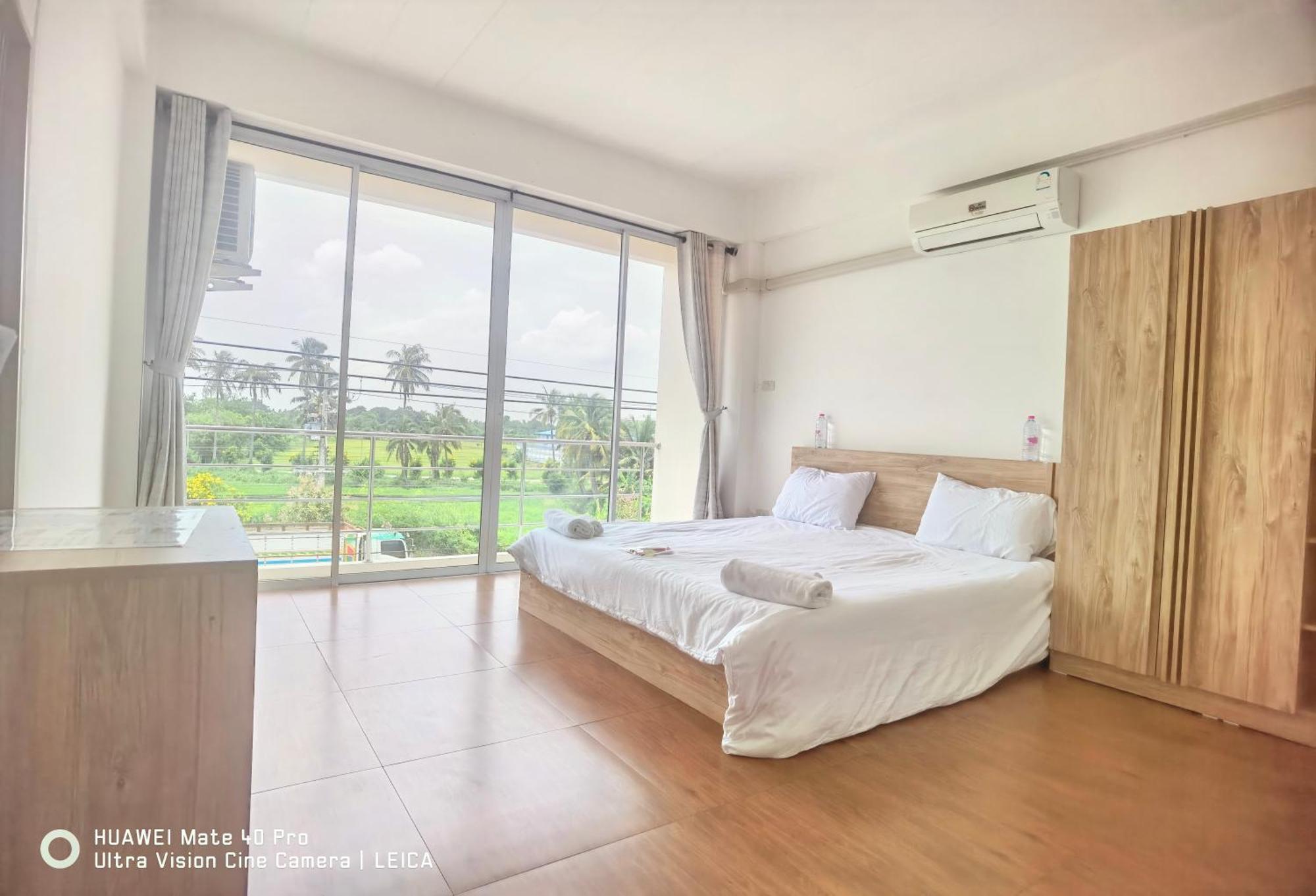 Готель 115 Townhouse Ban Khlong Krang Екстер'єр фото