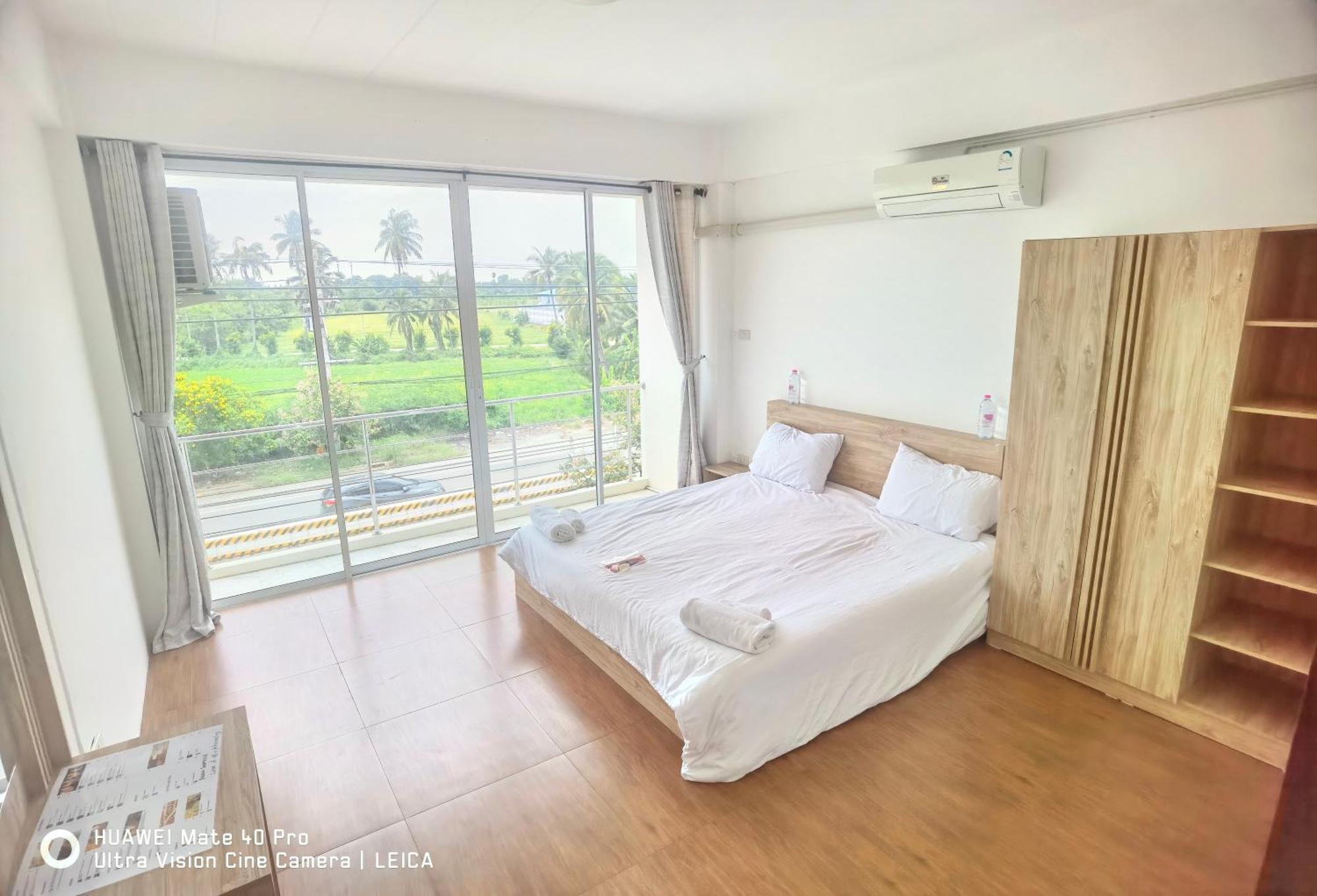 Готель 115 Townhouse Ban Khlong Krang Екстер'єр фото