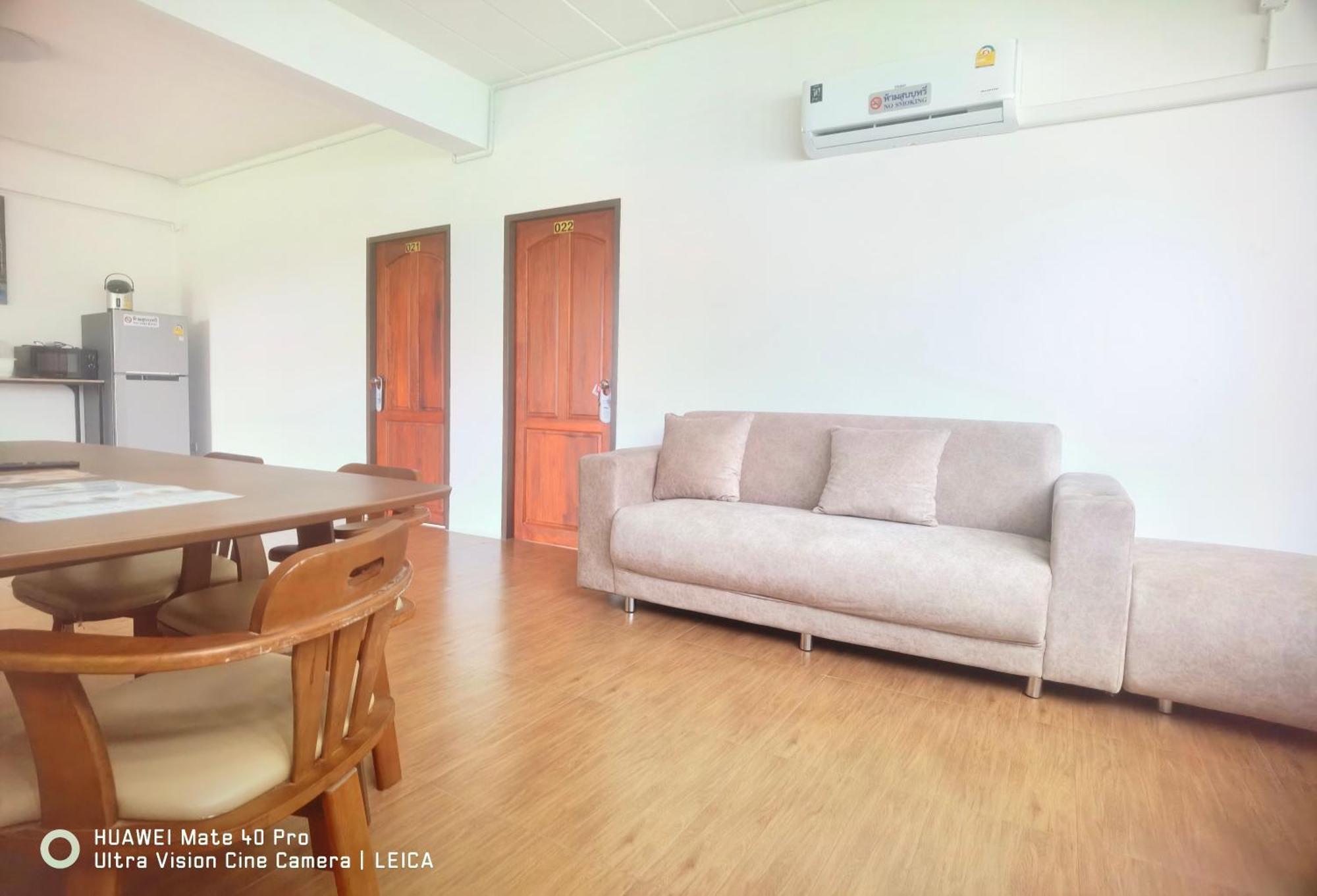 Готель 115 Townhouse Ban Khlong Krang Екстер'єр фото